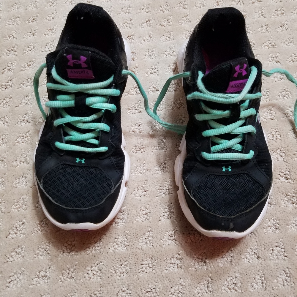 Girls Under Armour shoes